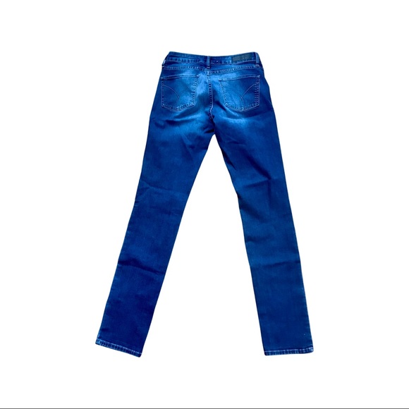 GAP Mid-Rise Boot Cut Jeans - Picture 6 of 6